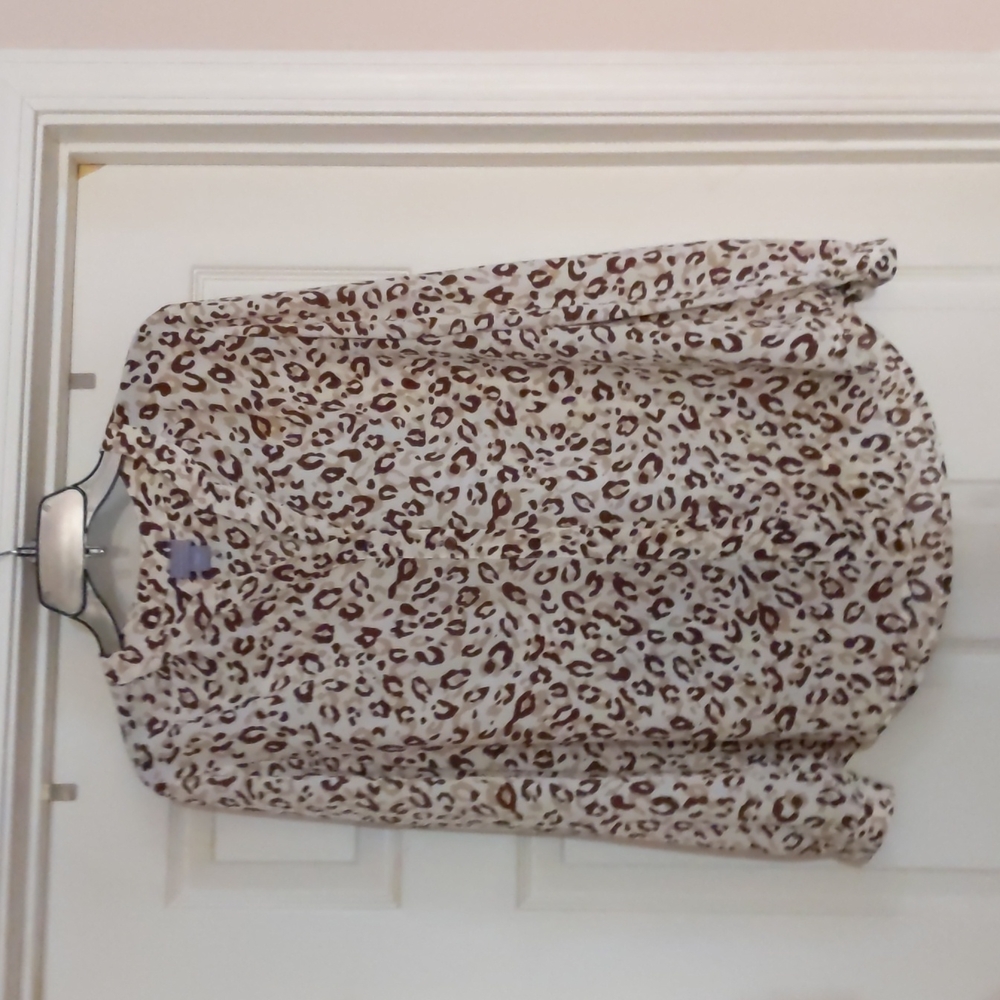 LDS Laura Scott button down lrg blouse like new